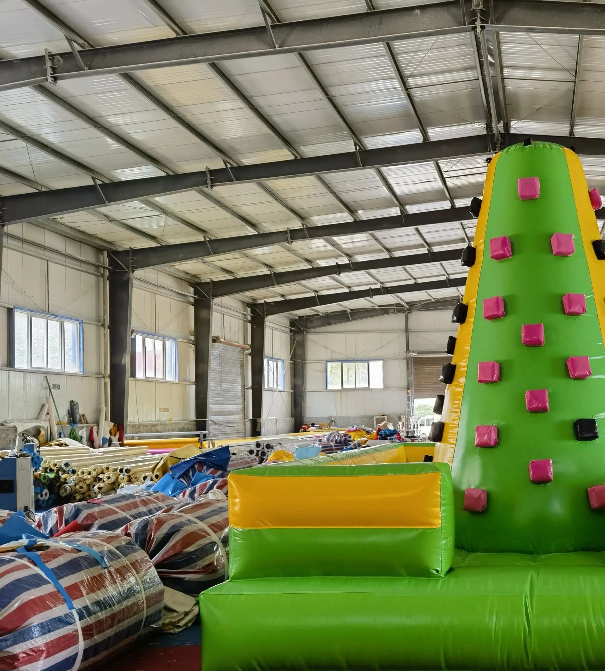 

New Design PVC Inflatable Rock Climbing Wall for Climber Sports for Outdoor Entertainment Interactive Sport Games for Event