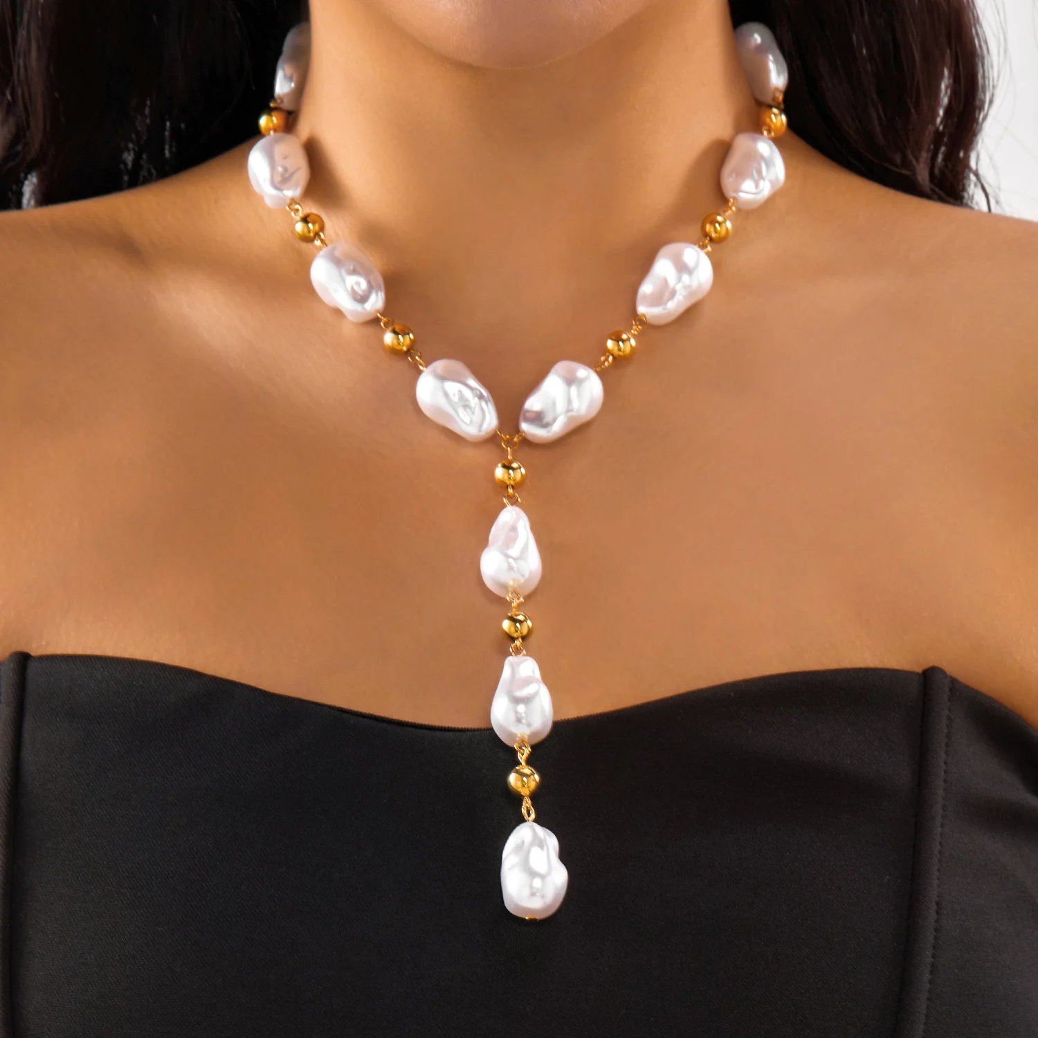 Moderne barocke Imitationsperlen-Halskette für Frauen, glitzernde Herz-Gold-Farben-Kette, geschichtete Halskette, Party-Schmuck-Accessoires – Detail 12