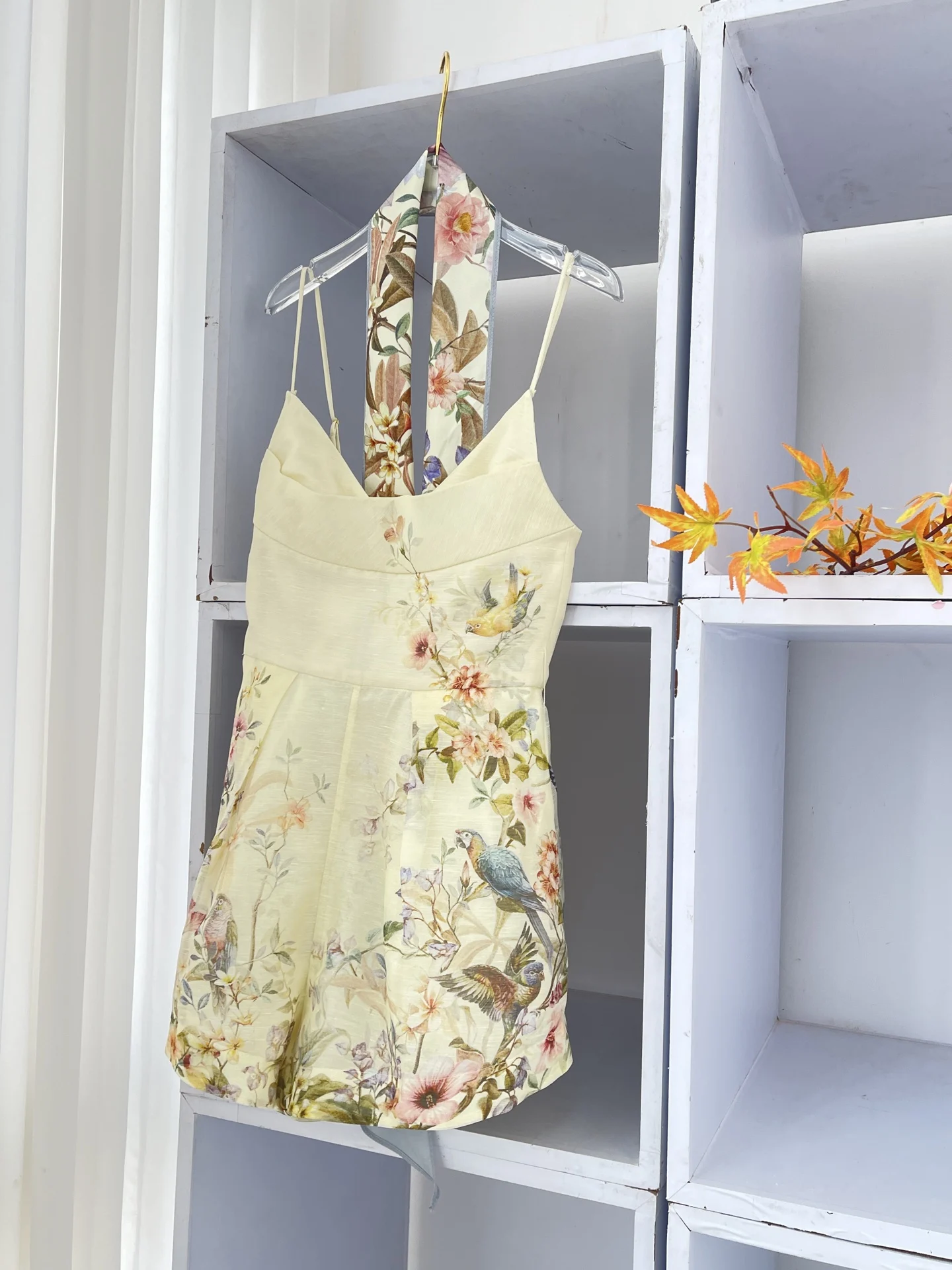 

Light Yellow Floral Print Sleeveless Backless Jumpsuit 2025 New Design for Women