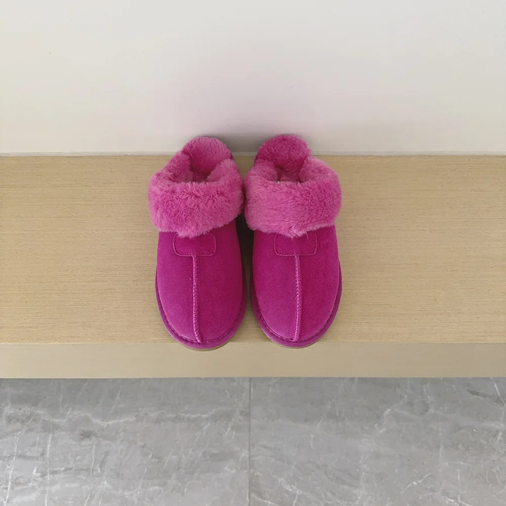 Winterliche Indoor-Beidou-Hausschuhe aus Schaffell und Fell für Frauen und Kinder. Weiche Hausschuhe mit flachem Absatz für den Außenbereich. – Detail 23