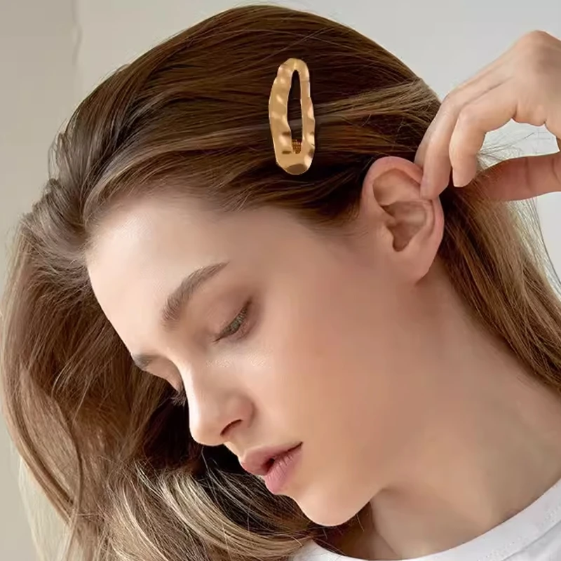 

Protects hair for thick, dark hair from within