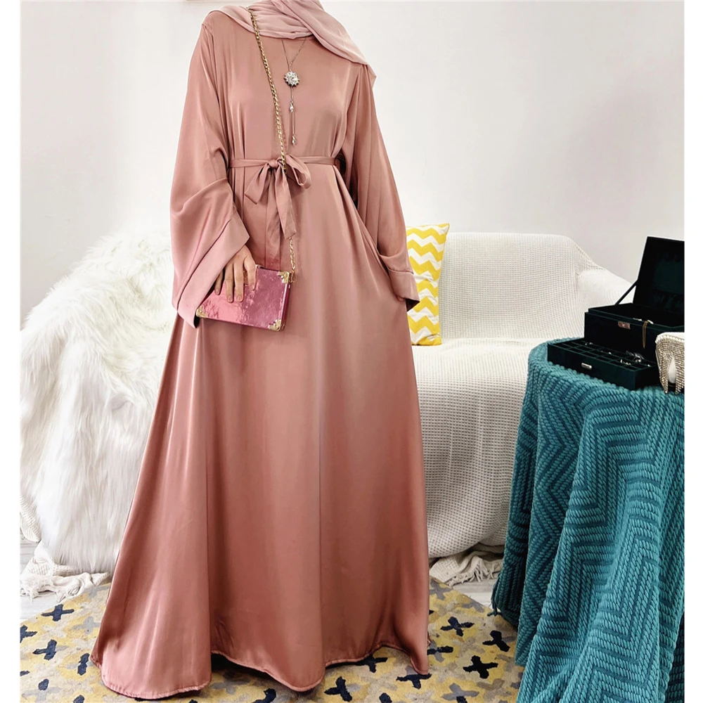 Imagem -02 - Elegante Abaya de Cetim Brilhante para Mulheres Vestido Muçulmano Eid Ramadan Kaftan Veste Longa Árabe Vestido Jalabiya Islâmico Feminino de Dubai