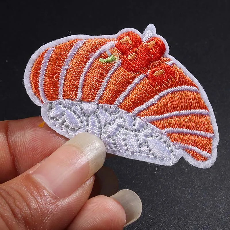 Japanese Three Striped Fish Sushi Size: 5 * 3.3CM Iron On Patches Stickers Iron On Embroidered Patch Jacket Badge Appliques