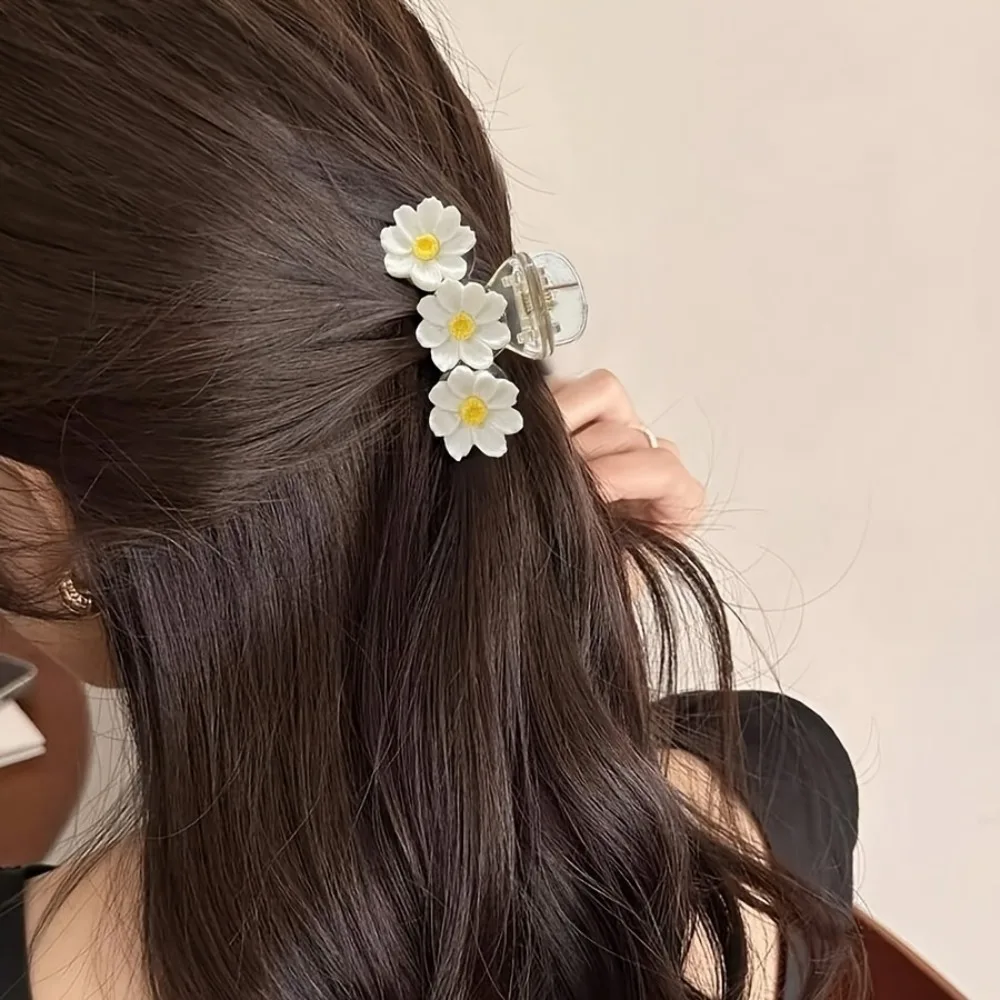 White Daisy Flower Claw Clip Mini 3 Floral Hair Clamp Small Jaw Clip Half Up Hairstyle Cute Summer Hair Accessories Women Daily