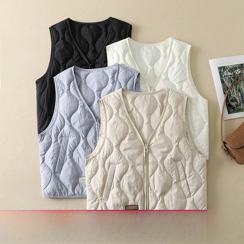 

Lightweight Velvet Vest ort V-Ne Versatile Innerwear Outerwear Spring Autumn Faion Embroidered Polyester Fiber Thin Model