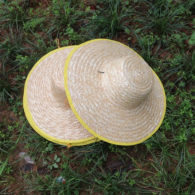 Comfortable Straw Hat with Adjustable Chin Strap and Printed Fabric