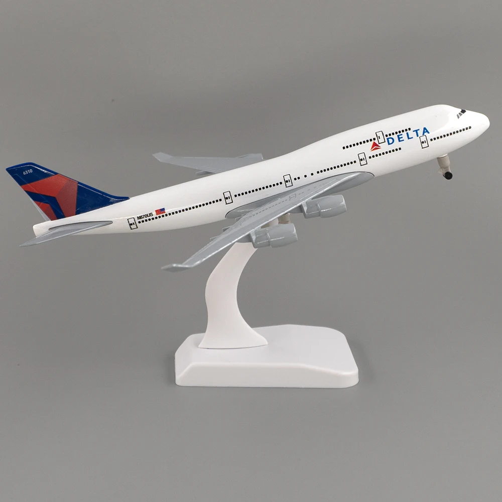

20 см самолет Delta Airlines Boeing 747 с колесом B747 из сплава, модель самолета, игрушка, детский подарок для коллекции украшений