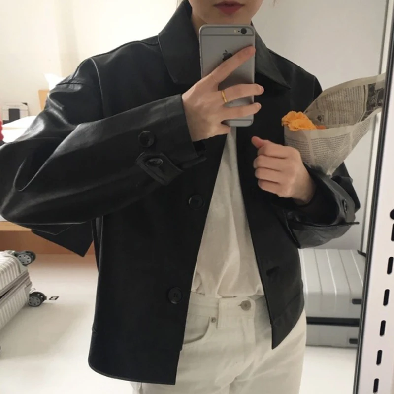 Chic Vintage Sle Long Sve Loose Casual Biker Jaet Damen-Ledermantel mit Kragen und einem Knopfverschluss