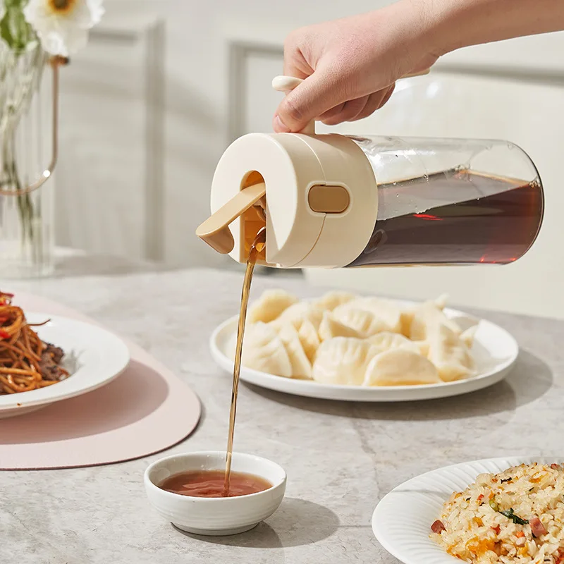 Gravity-free oil pot kitchen supplies, soy sauce and vinegar seasoning oil bottle,automatic opening and closing, no oil dripping