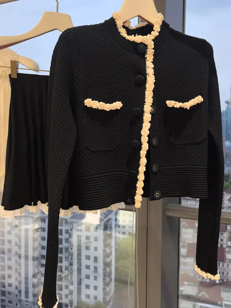 Ele Bla White Knitted Svel Women's Jaet Cardigan Series Beaded Flower Design High End European Sle Faion