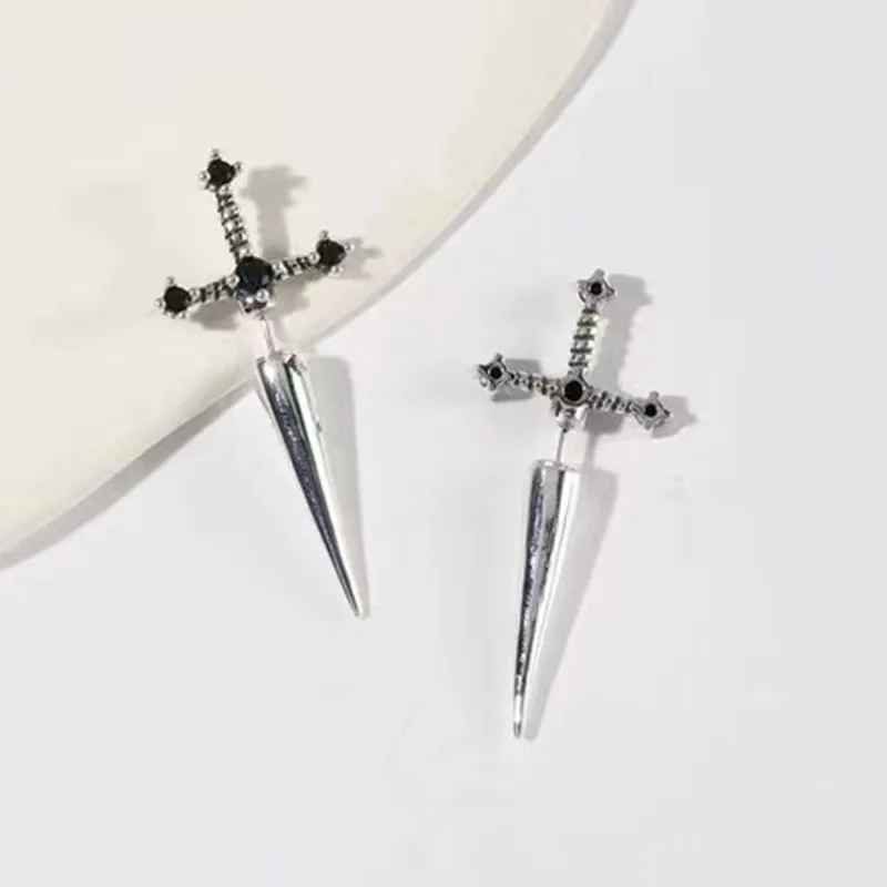 1Pair Creative Gothic Sword Earrings for Women Fashion Vintage Crystal Dagger Earrings Girls Party Decoration