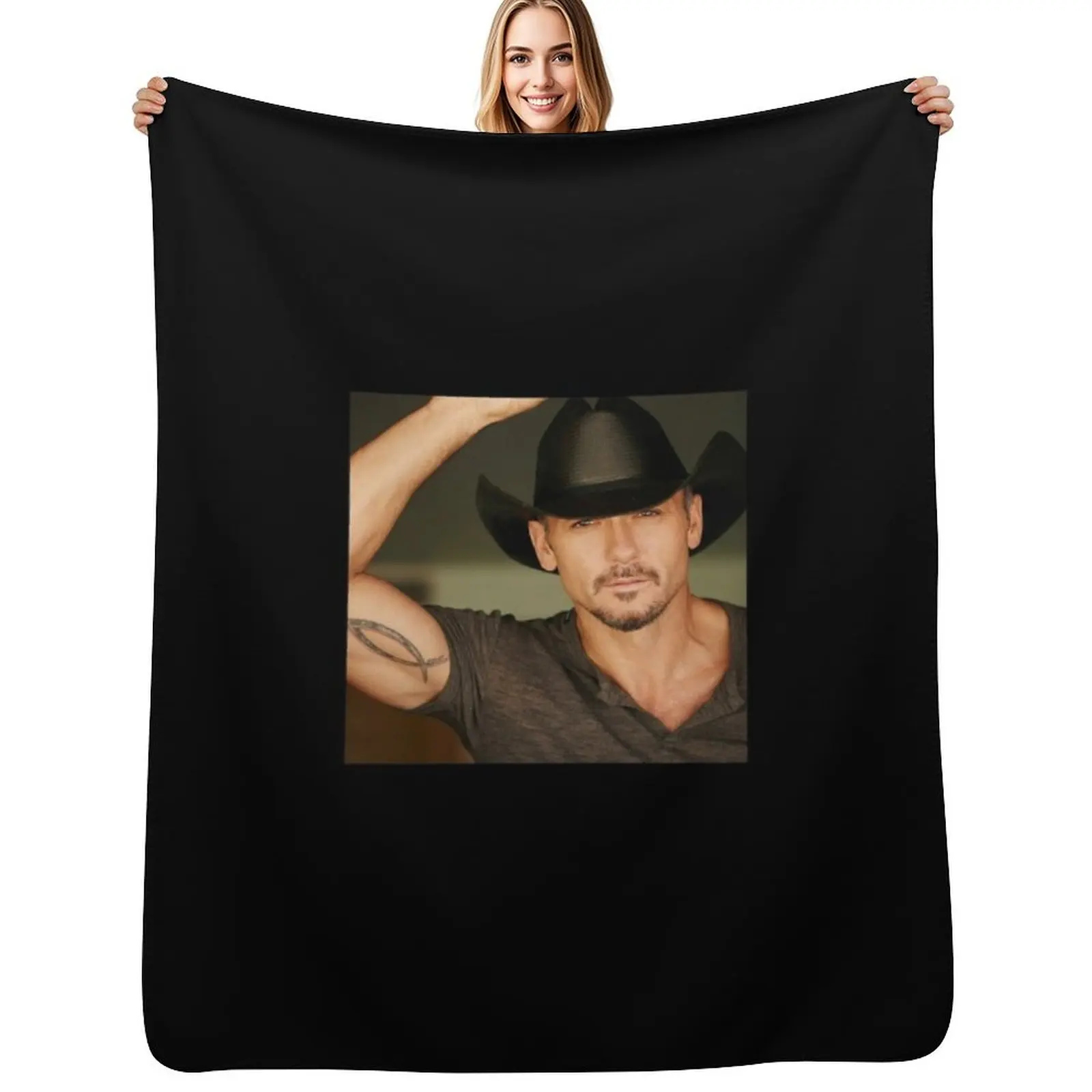 

mcgraw tim Classic T-Shirt E Throw Blanket Ultra Plush Cozy Blanket for Napping Sleeping