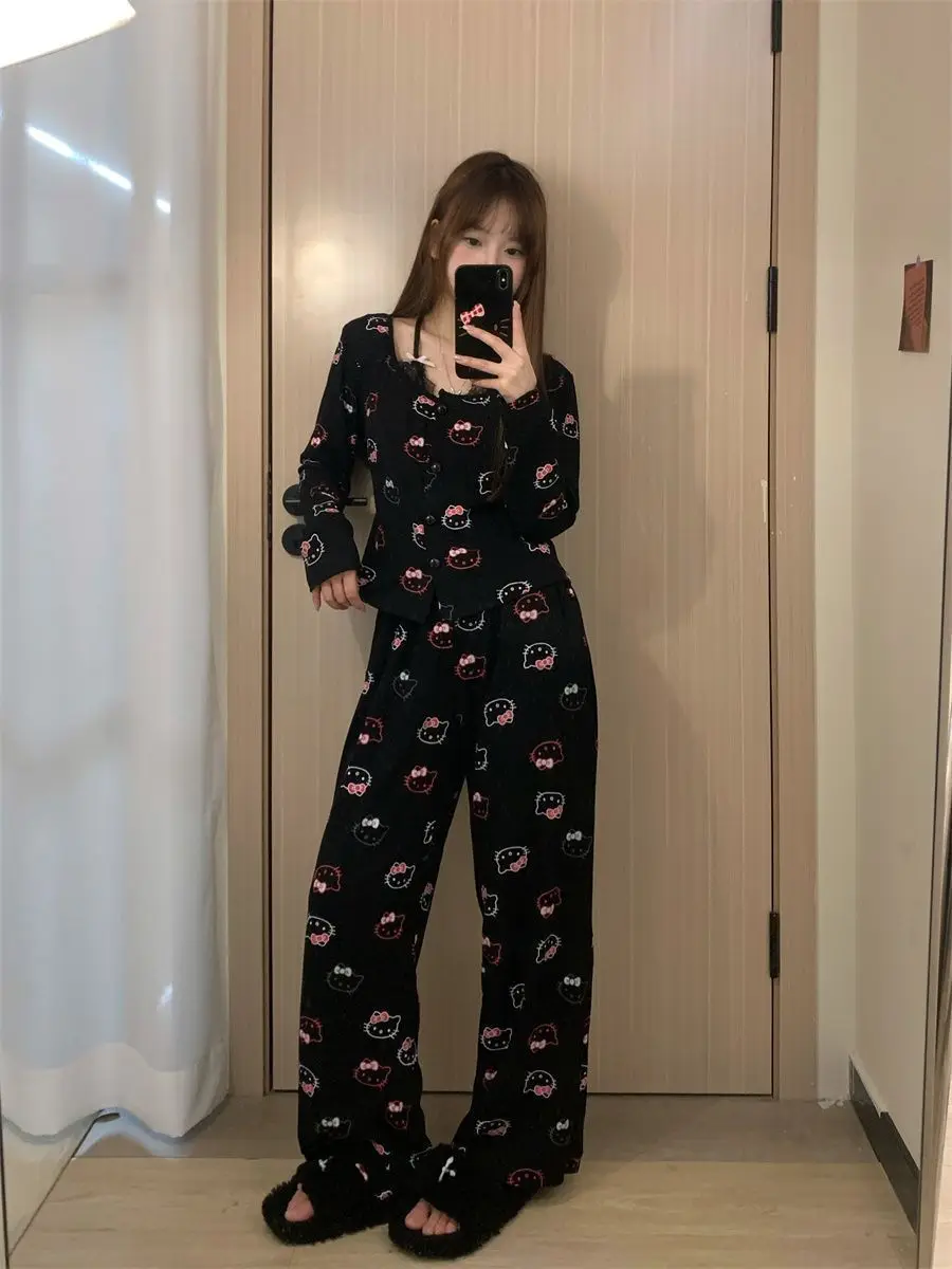 Pigiama Kawaii Sanrios Hello Kittys con imbottitura sul petto Primavera Autunno Pigiama sexy a maniche lunghe in pizzo Indumenti da notte carini Panno per la casa delle donne