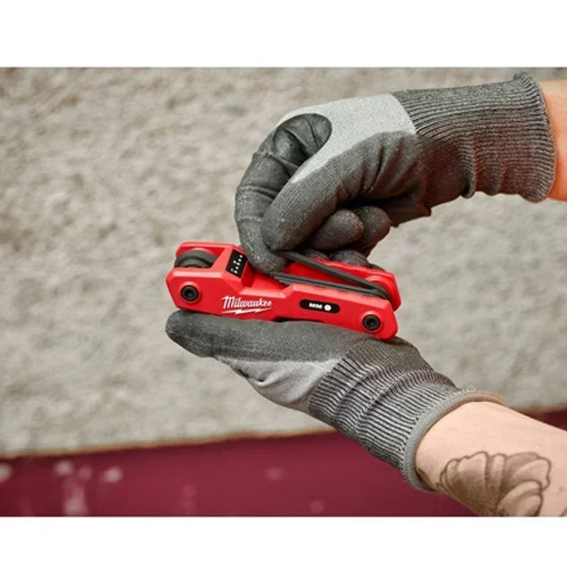 MILWAUKEE 48-22-2182 8-Key Metric Folding Hex Key Set 270° High