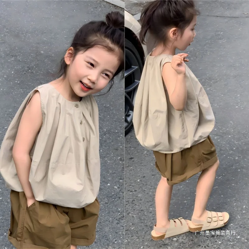 Girls' Summer Suit2026New summer style Japanese-style two-piece set for baby girls with flutter sleeves and loose shorts