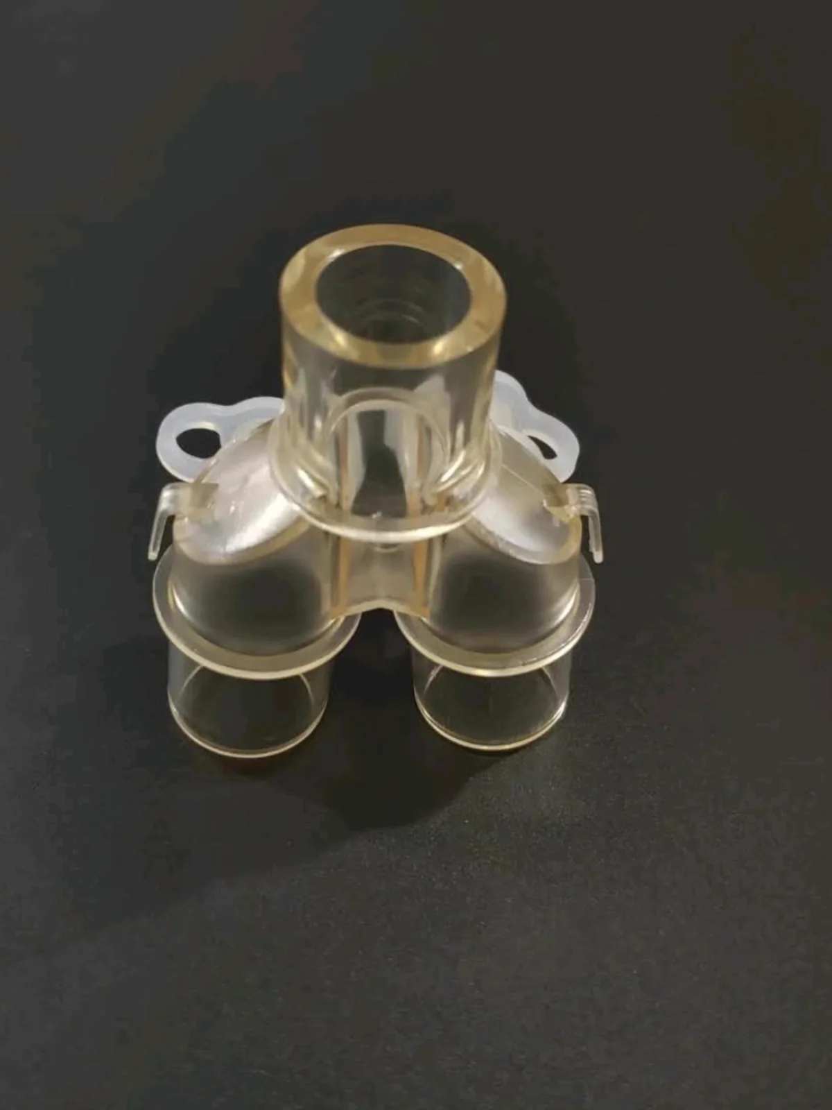 Y-type tee connector with hole, anesthesia machine respirator pipeline fittings respirator pipeline breathing pipeline tee