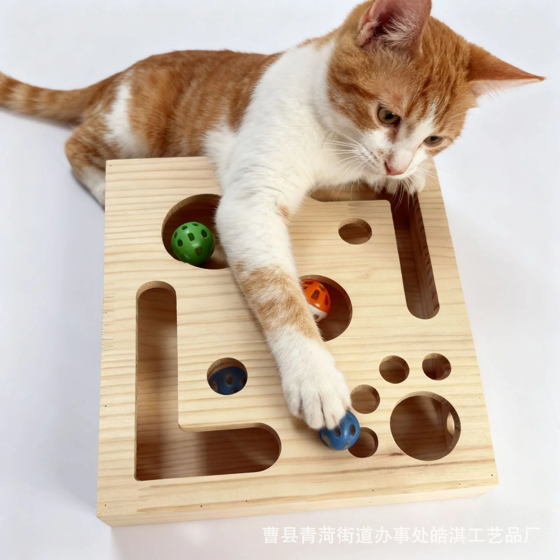 Cat Nail File Box With Bell Ball, Sandpaper Inside Maze Tunnel Scratcher, Interactive Toy For Kittens & Cats Home Playtime Gift