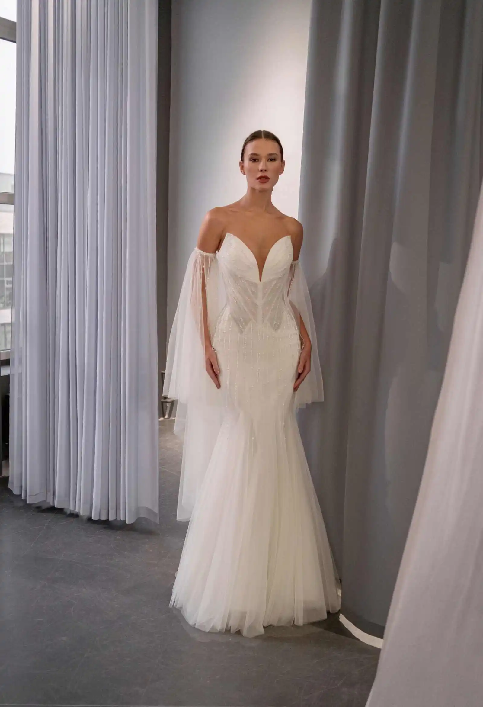 Elegant Mermaid Wedding Dress V-Neck Lace Bridal Gowns Sequins Appliques Satin Shine Lace Vestina De Novia Plus Size Customized