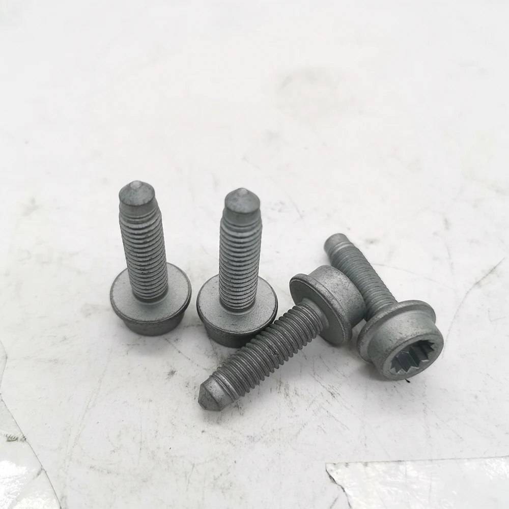 4Pcs Sway bar clamp bolt N10765801 For VW Caddy Golf Jetta Passat Tiguan Teramont Audi Q3 A6 S6 Skoda Kodiaq Octavia Superb