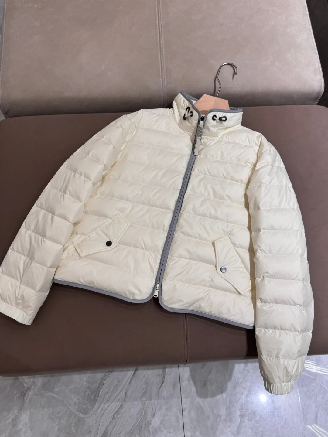 Autumn casual thin lightweight short goose down jacket