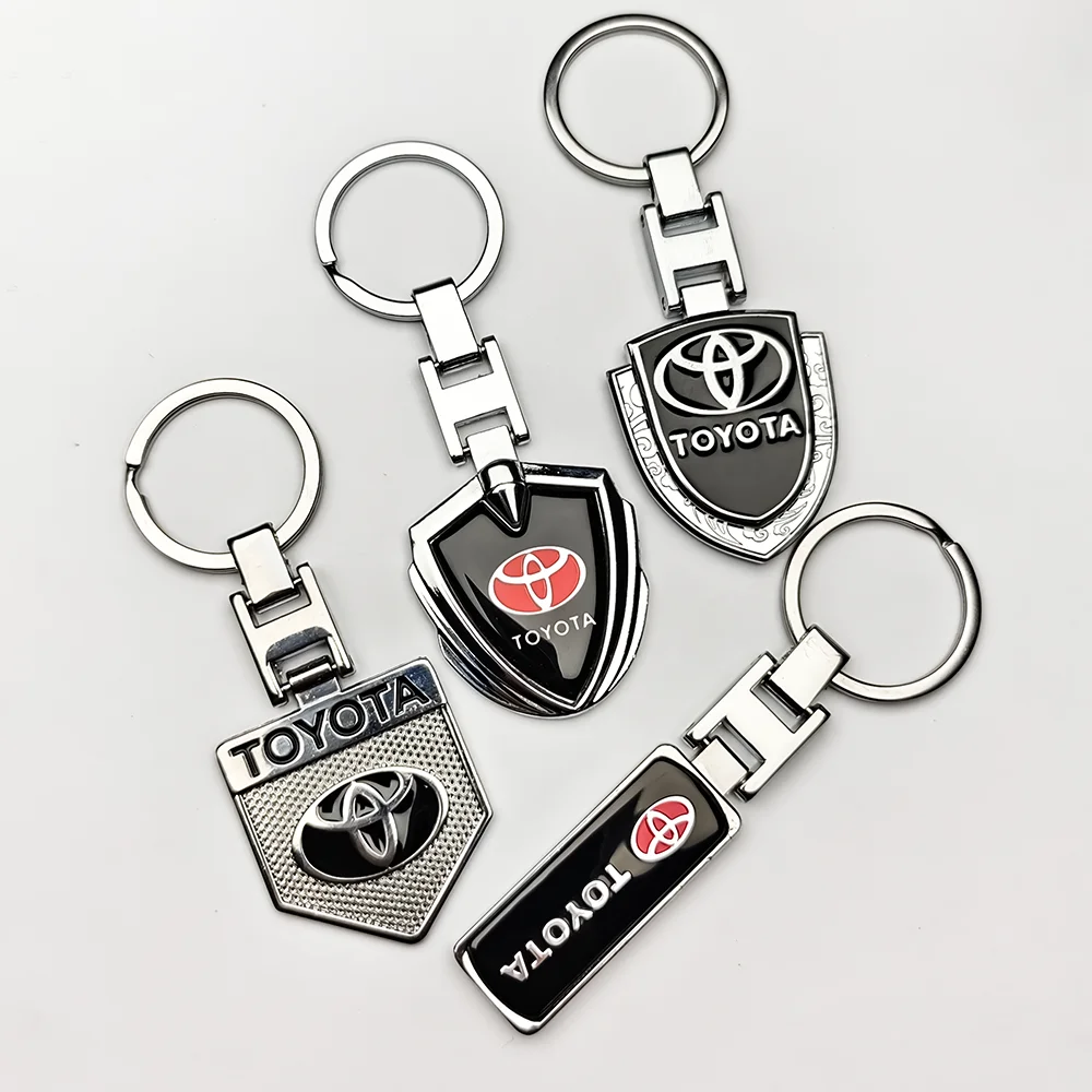 3D Metal Car Styling Keychain For Toyota Chr rav4 Yaris REIZ Highlander Vios Corolla Camry Key Chain Key Rings Auto Accessories