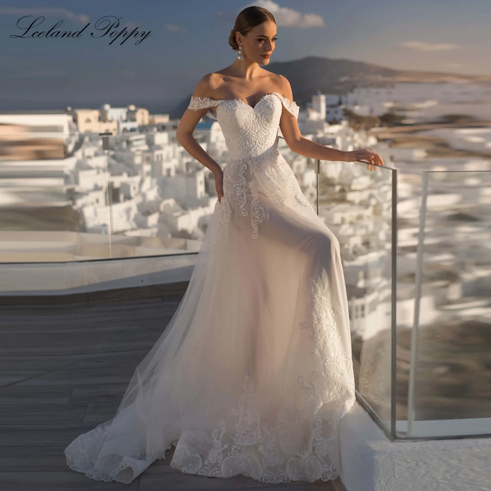 Lceland Poppy Customized A Line Boat Neck Lace Wedding Dresses Floor Length Bridal Gowns with Court Train