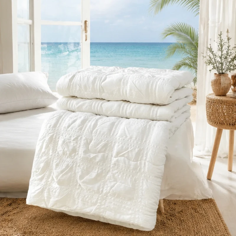 

Delicate Seersucker Bedding Ensemble Light Soft Airy All Season Bed Linens Elegant Quilt Set for Home Bedroom Night Sleeping