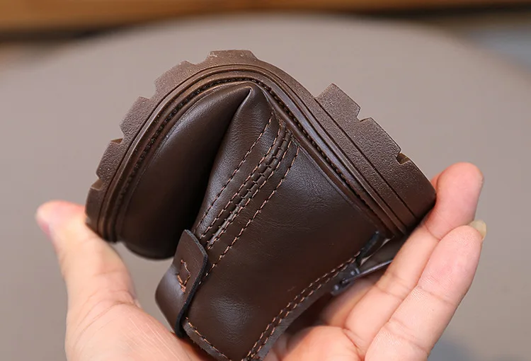 2026 Kinder Kurzstiefel Modische Jungen Schuhe Herbst Winter Leder Kinderstiefel Rutschfeste Kleinkind Mädchen Stiefel Kleinkind Schneeschuhe – Detail 18