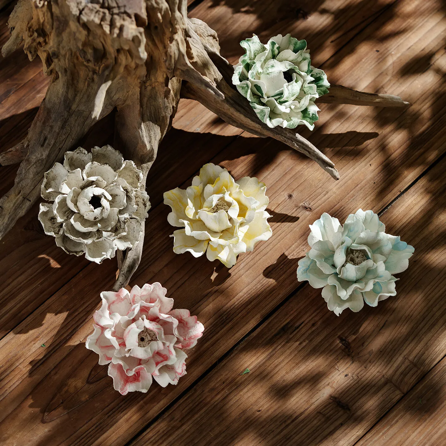 Peony Flower Fragrance Plug in Incense Intangible Cultural Heritage Handmade Ceramic Diffuser Unique Aromatherapy Stove Ornament