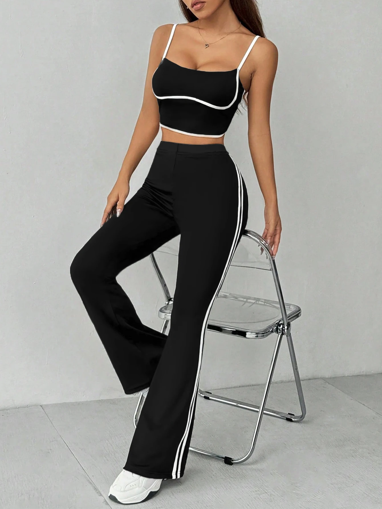 Women's casual minimalist white striped vest and trousers two-piece set
