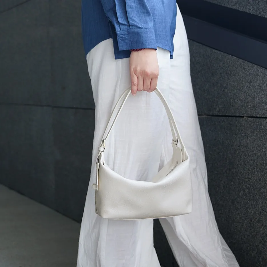 

Многофункциональная водонепроницаемая сумка для подгузников для занятых родителей: вместительная, с множеством карманов, легко переносимая, для путешествий