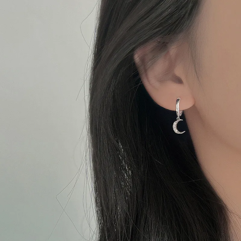 ต่างหูรูปพระจันทร์925บริสุทธิ์หรูหราสง่างามสำหรับผู้หญิงต่างหูรูปดาวประดับพลอยเทียมดวงจันทร์ LE018กันการแพ้สำหรับเด็กผู้หญิง