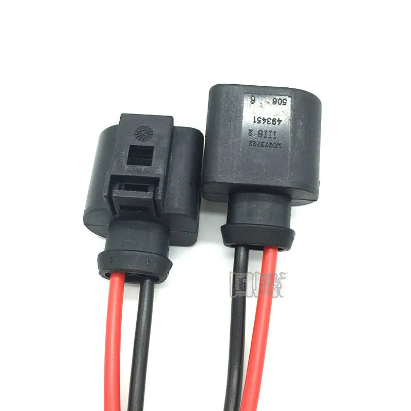 2PCS For VW Passat B5 Baltic Jetta Santana Bora Water Spray Motor Plug Wire Adapter Connector 2Pin Fog Light Lamp Wiring Plug