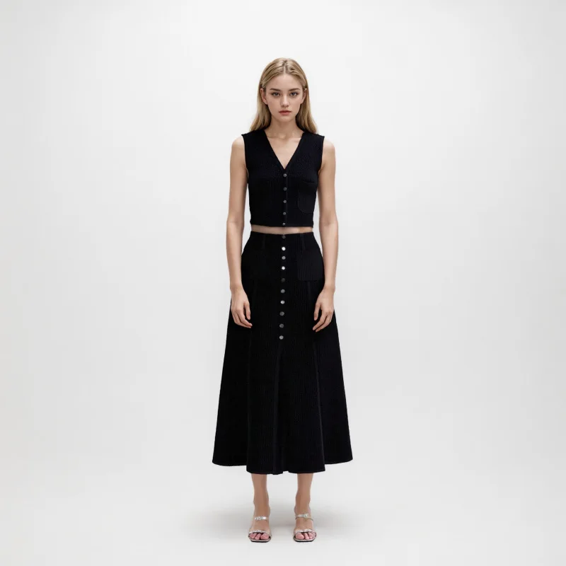 

Elegant Black V-neck Hollowed Out Vest Knitted Sweater High Waisted Long Skirt Fashionable Two-piece Set for Women's Wear