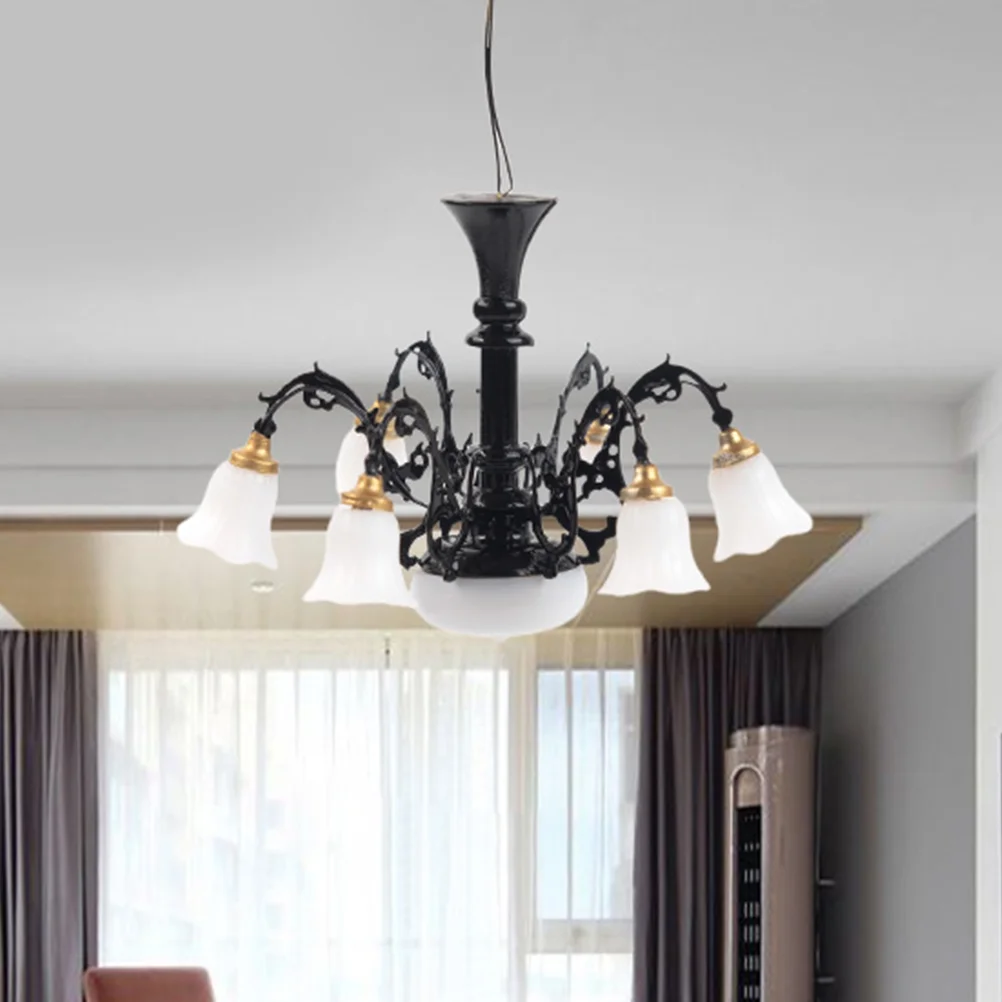 Modello Lampadario Lampada per piccola casa Decorazione per soggiorno in miniatura Ornamenti per mobili Articoli per camera da letto in metallo Plafoniera