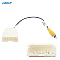 LEEWA-Adaptador de vídeo con salida de cámara inversa automática, Cable de cableado para Dodge Journey/Chrysler 300C, salida de vídeo Original para cámara de coche