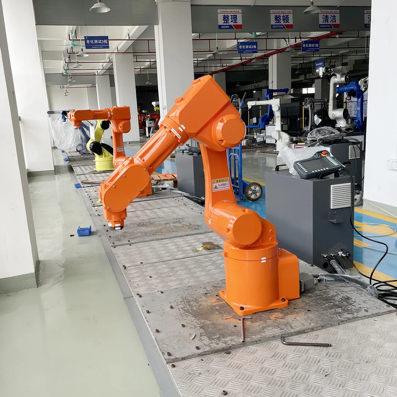 6 Axis Industrial Robot with PLC Motor 6kg Payload High Precision Efficiency IP65 Protection for Welding Painting Palletizing