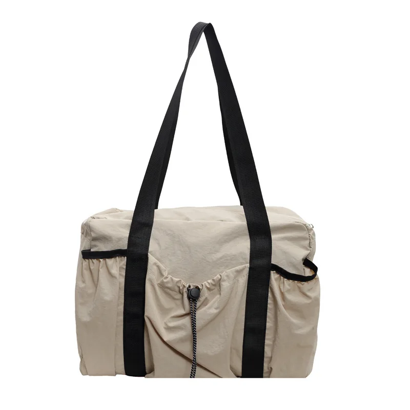 

Large-Capacity Travel Tote - Versatile Lightweight Nylon Bag for Outdoor, Gym Casual Use, Single-Shoulder Crossbody Ready