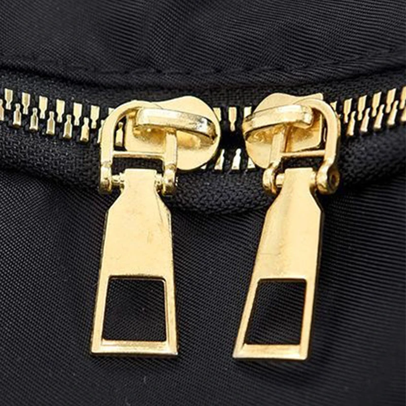 トレンドのゴールドディテールバックパック、毎日の通勤や外出に最適、スタイリッシュで軽量、コンパクト、カジュアルで機能的なファッションバッグ