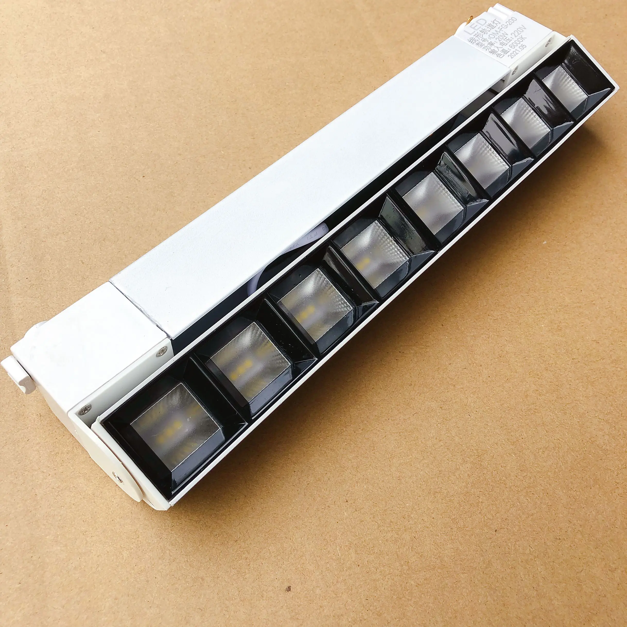 High Power 20W 30W LED Rail Lamp Aluminum LED Track Light 110V 220V Linear Flood Light Spotlight Rail Lamp Home Shop Stores