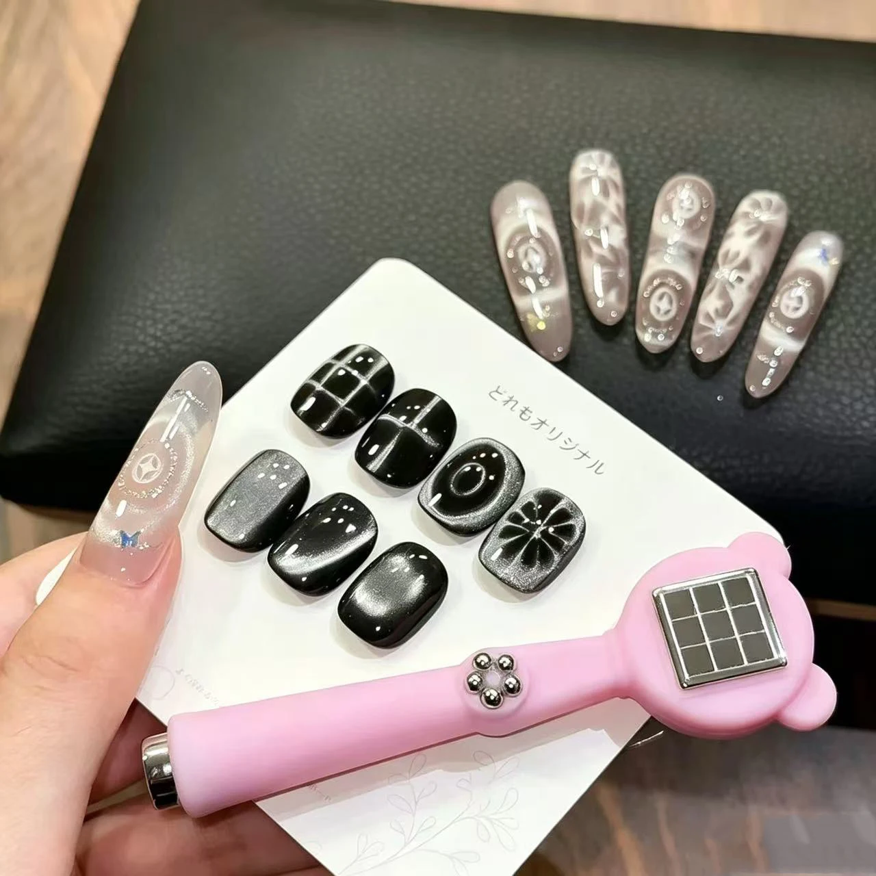 7-in-1 Katzenaugen-Magnetstab, Multi-Nagelwerkzeug, Glasperlen, breites Band, Planet, Kreuz, 5-Blütenblatt-Blume für Katzenaugen-Gel-Lack, DIY-Salon – Detail 7
