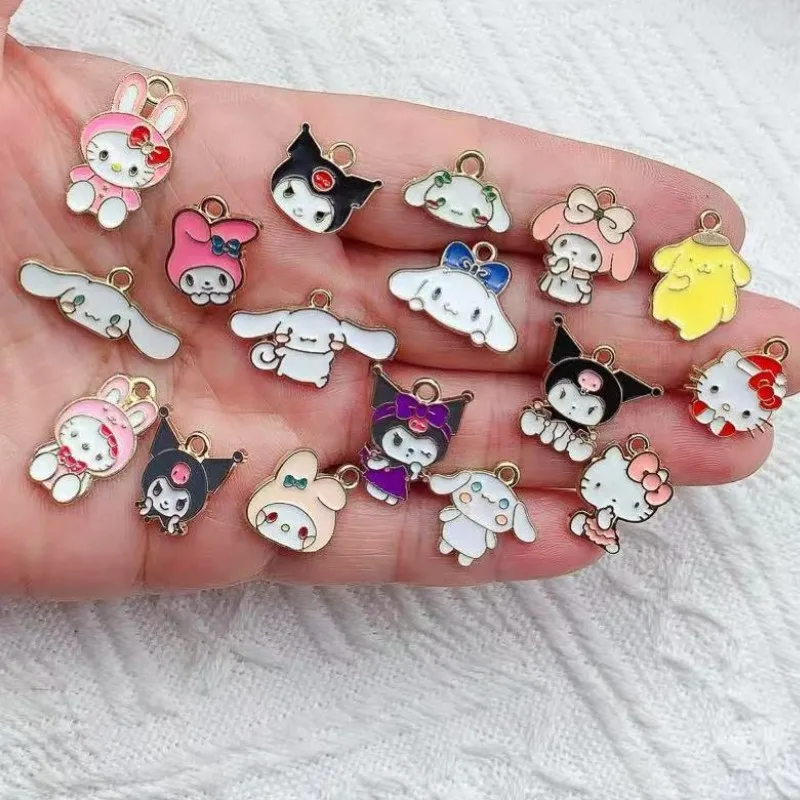 

90/180 шт. сплав мультфильм Sanrio Kuromi DIY ювелирные аксессуары, маленькие подвески, браслеты, головные уборы, материалы ручной работы