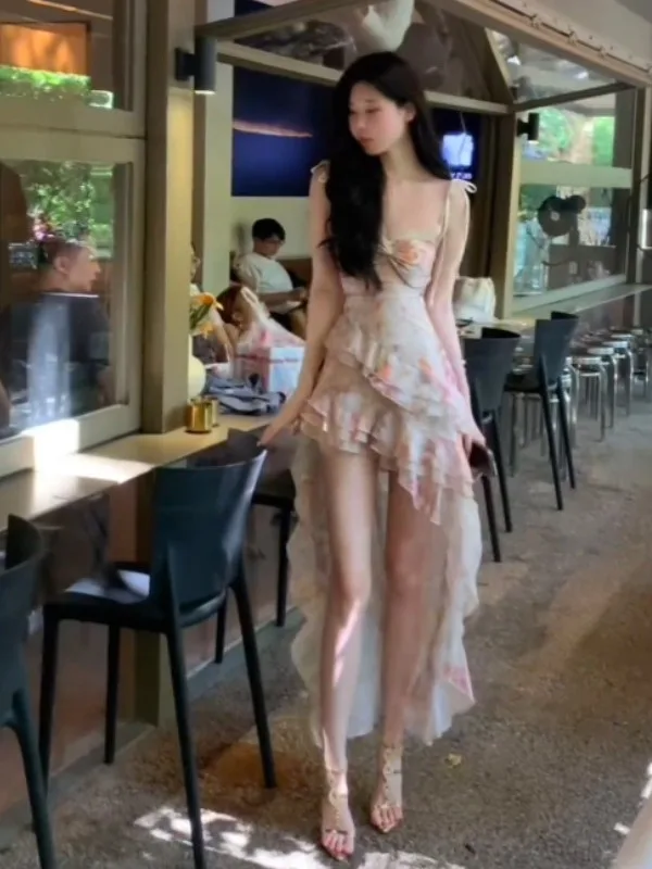 Einzigartige schöne unregelmäßige Schwanz Strand Vaion Sle Floral Strapl Dr Sommer faionable Damen Svel V-ne Dr