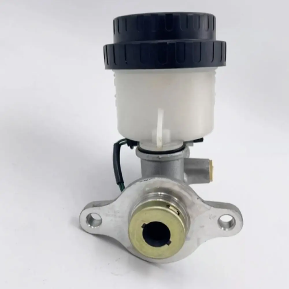 Car Brake Master Cylinder For Nissan 4601004B05 Replacement Part Braking System Hydraulic Pump Assembly Spare Unit