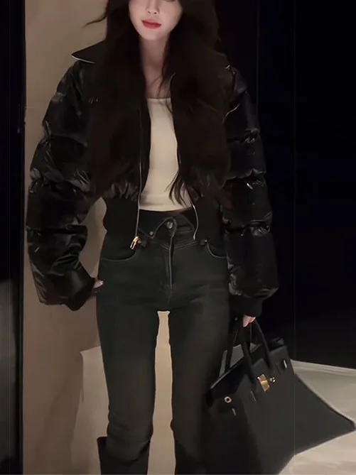 

Модная короткая утепленная зимняя куртка для женщин: яркая, теплая, хлопковая, в корейском стиле, для повседневной носки, свободного кроя, на молнии