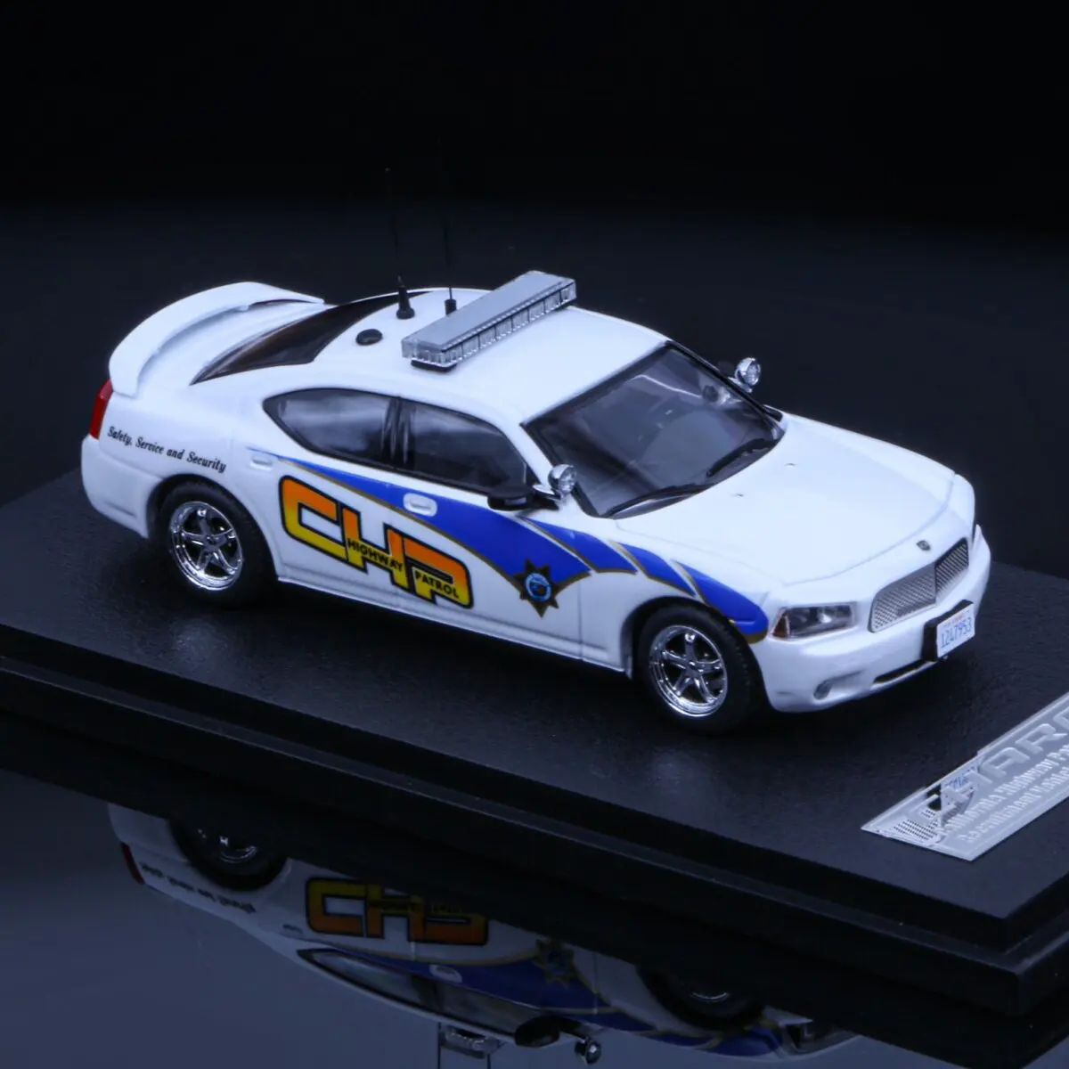 Rollin 1:64 Collection CHP Diecast Model Car