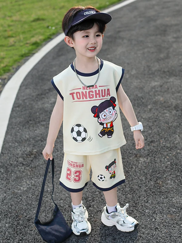 男の子用スポーティノースリーブベストセット-夏2026新作-かわいいティーンエイジャー向け-コットン混紡生地-ショートパンツ-キッズカジュアルウェア
