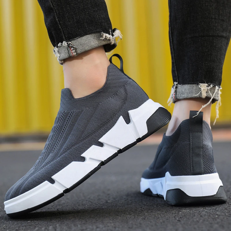 Fashion Men Sneakers Mesh Breathable Black Running Tennis Shoes Comfortable Outdoor Sports Loafers Men Casual Shoes Plus Size 45