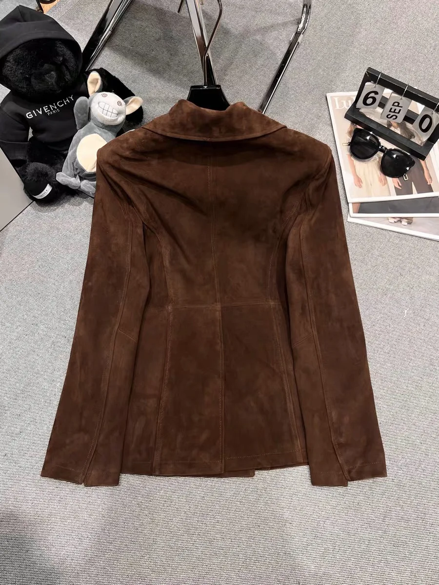 سترات ريترو كبيرة بياقة على شكل طية صدر السترة من جلد الغزال من جلد الغنم مزدوجة الصدر للنساء عصرية ناعمة متوسطة الطول ملابس خارجية نسائية