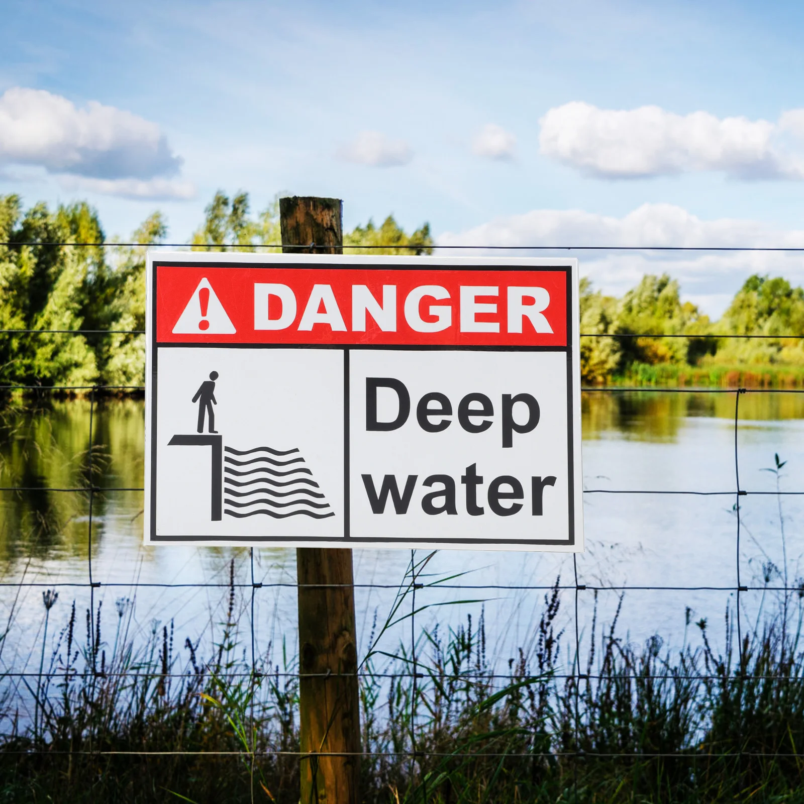 

Deep Water Sign Aluminum Plate Reflective Warning Signs for Pond Outdoor Dangerous Zone Safety Clamp 3-5CM Columns